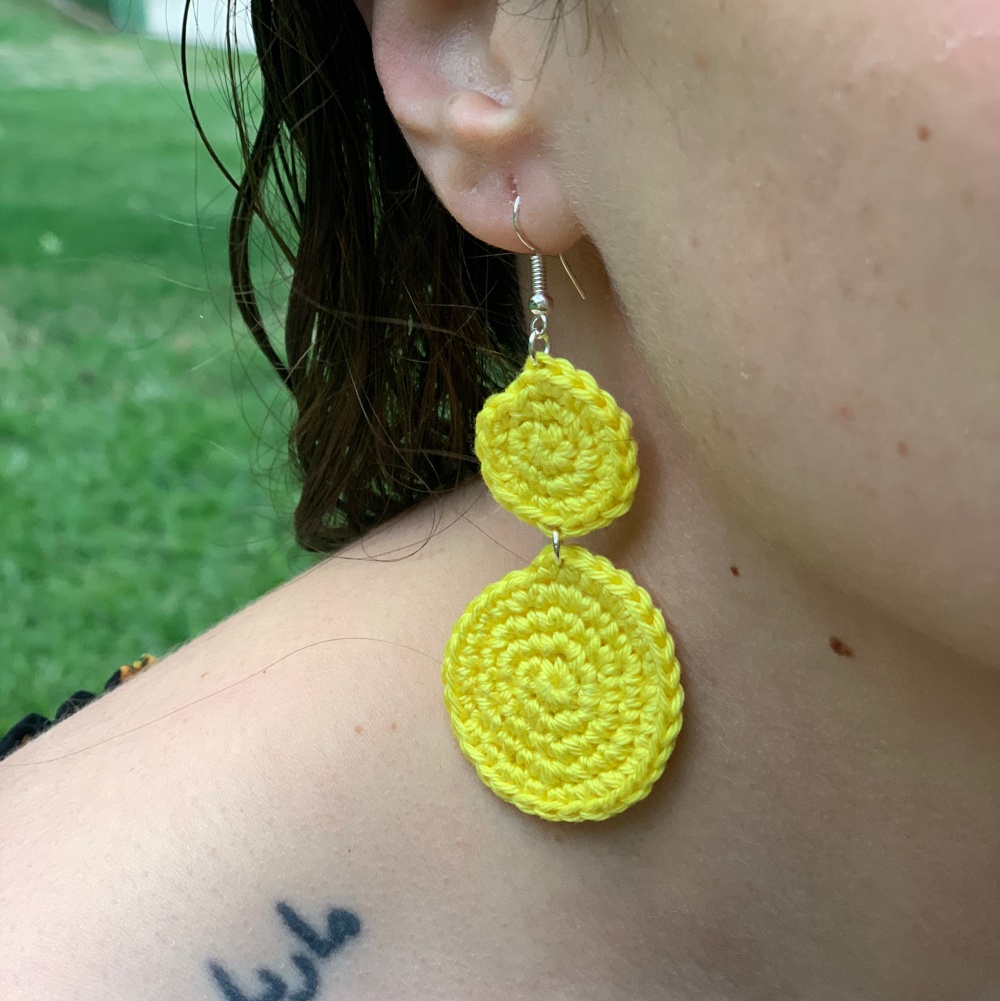 pendientes bigira amarillo